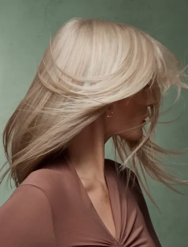Strähnen & Mehr – Damen Friseur Hamburg